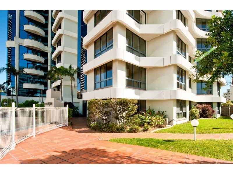 101/15 Victoria Avenue, Broadbeach QLD 4218
