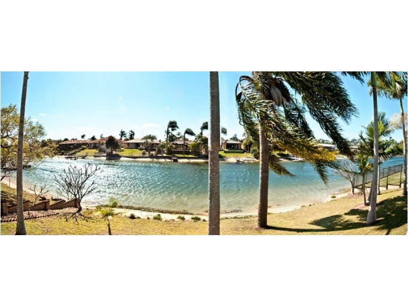 19 Delungra Street, Broadbeach Waters QLD 4218