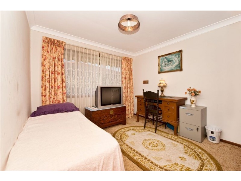 19 Delungra Street, Broadbeach Waters QLD 4218