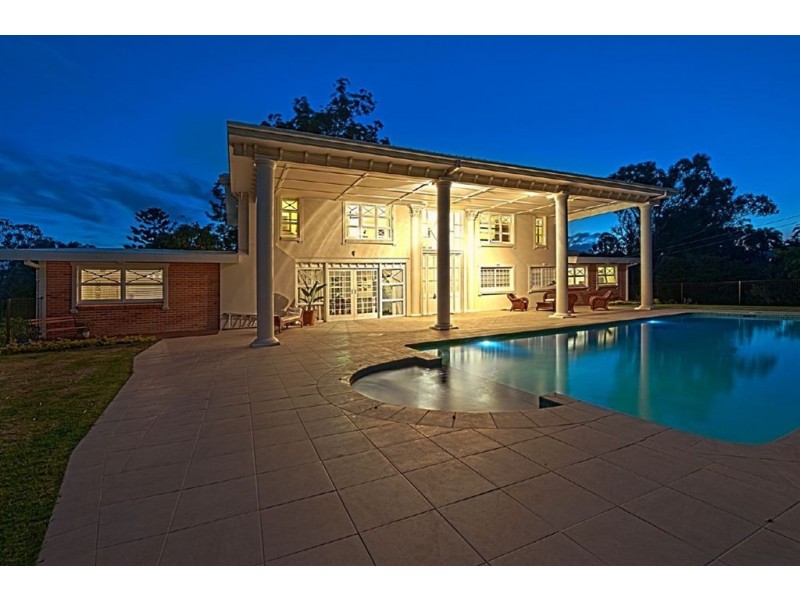 13-15 Burnside Court, Ashmore QLD 4214