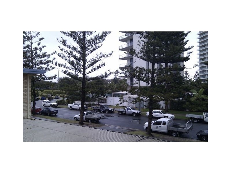 12/171 Old Burleigh Road, Broadbeach QLD 4218