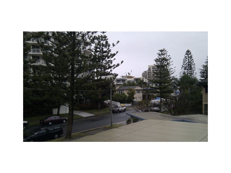 12/171 Old Burleigh Road, Broadbeach QLD 4218