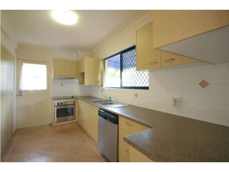 1/20 Duet Drive, Mermaid Waters QLD 4218