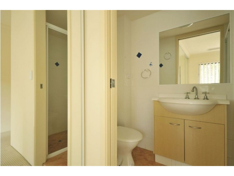 1/20 Duet Drive, Mermaid Waters QLD 4218