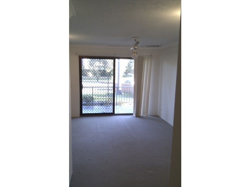 4/38 Duet Drive, Mermaid Waters QLD 4218