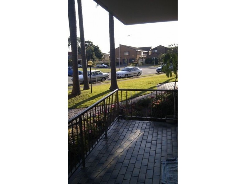 4/38 Duet Drive, Mermaid Waters QLD 4218