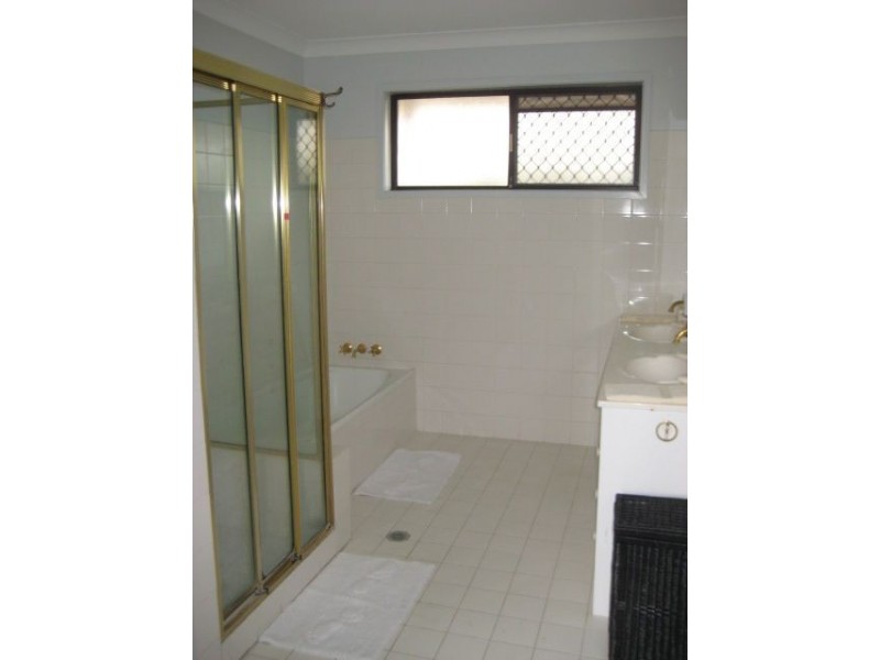 71 Markeri Street,, Mermaid Waters QLD 4218