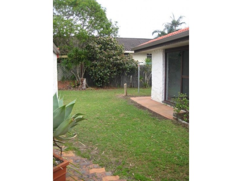 71 Markeri Street,, Mermaid Waters QLD 4218