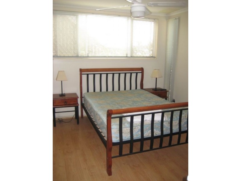 2/2063 Gold Coast Hwy, Miami QLD 4220