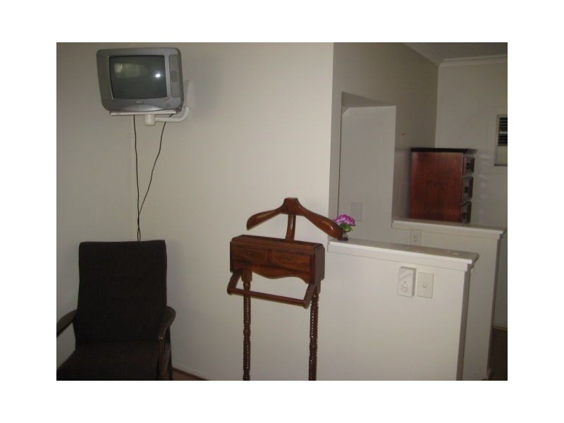 2/2063 Gold Coast Hwy, Miami QLD 4220