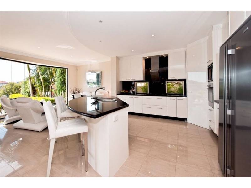 48 Fitzwilliam Street, Carrara QLD 4211