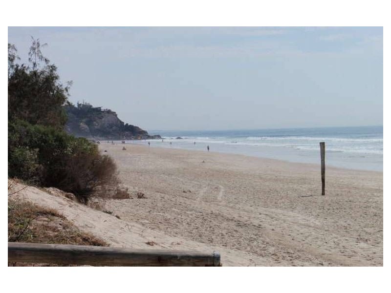 2/6 Fifth Avenue, Burleigh Heads QLD 4220