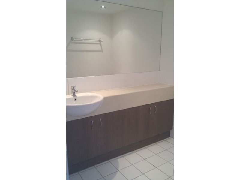 2/6 Fifth Avenue, Burleigh Heads QLD 4220