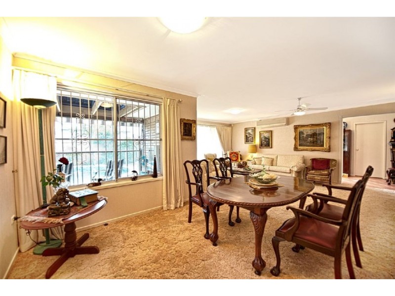24 Furlong Street, Broadbeach Waters QLD 4218