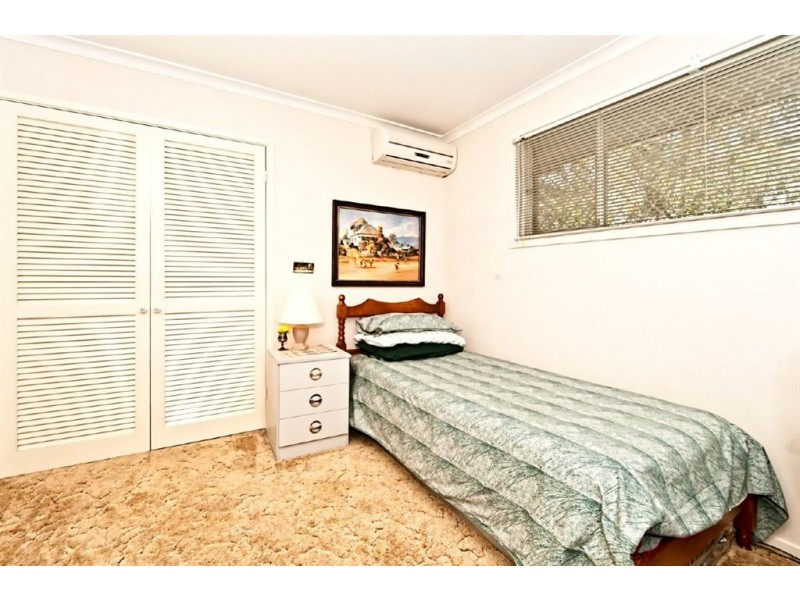 24 Furlong Street, Broadbeach Waters QLD 4218