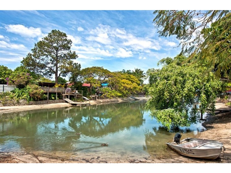 62 T E Peters Drive, Broadbeach Waters QLD 4218