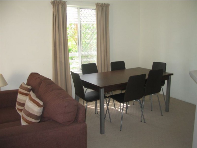 15/42 Beach Parade, Broadbeach QLD 4218