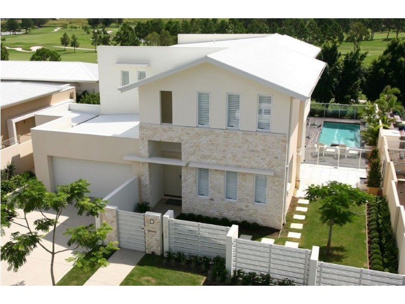 1042 Lakeview Terrace, Royal Pines, Benowa QLD 4217