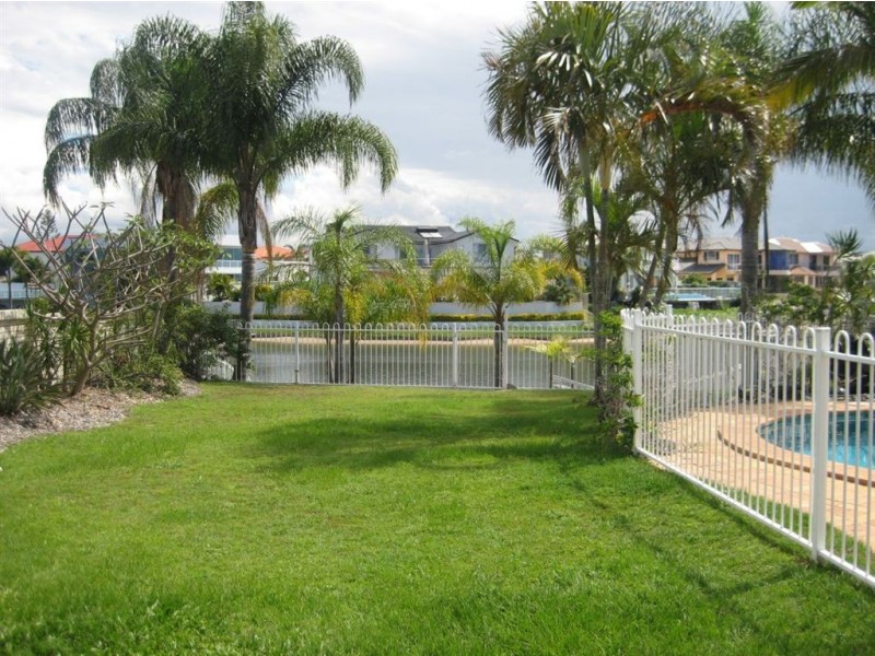 263 Rio Vista Blvd, Mermaid Waters QLD 4218