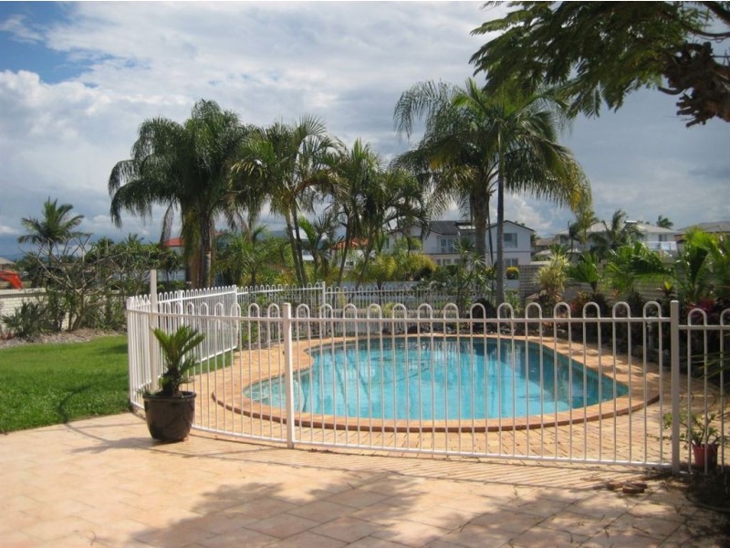 263 Rio Vista Blvd, Mermaid Waters QLD 4218
