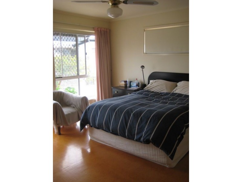 263 Rio Vista Blvd, Mermaid Waters QLD 4218