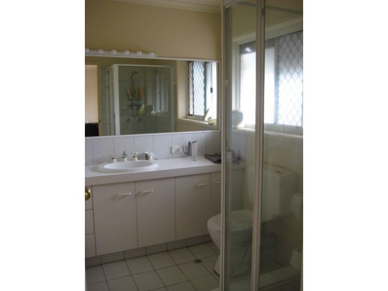 263 Rio Vista Blvd, Mermaid Waters QLD 4218