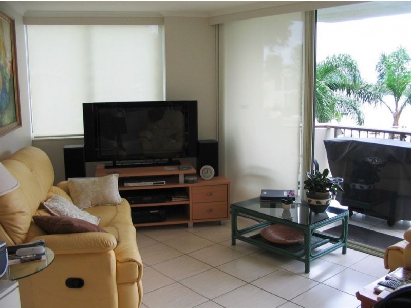 4/37 Monaco Street, Broadbeach QLD 4218