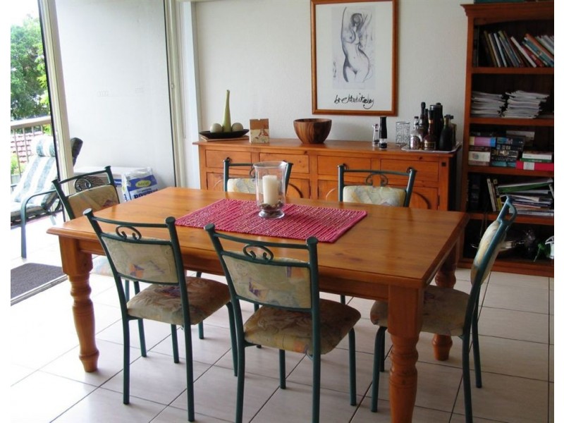 4/37 Monaco Street, Broadbeach QLD 4218