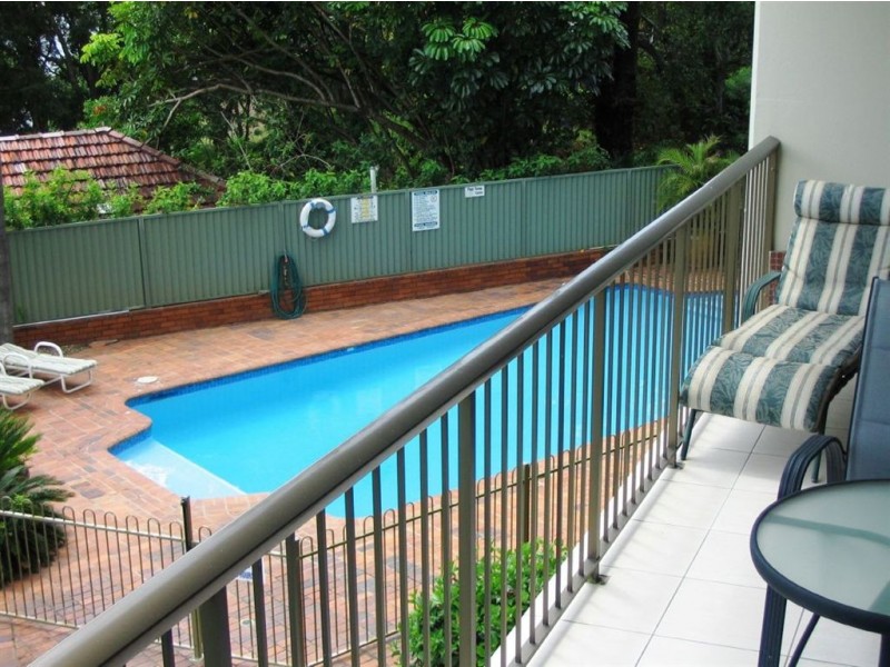 4/37 Monaco Street, Broadbeach QLD 4218