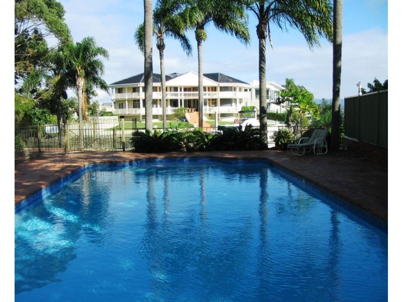 4/37 Monaco Street, Broadbeach QLD 4218