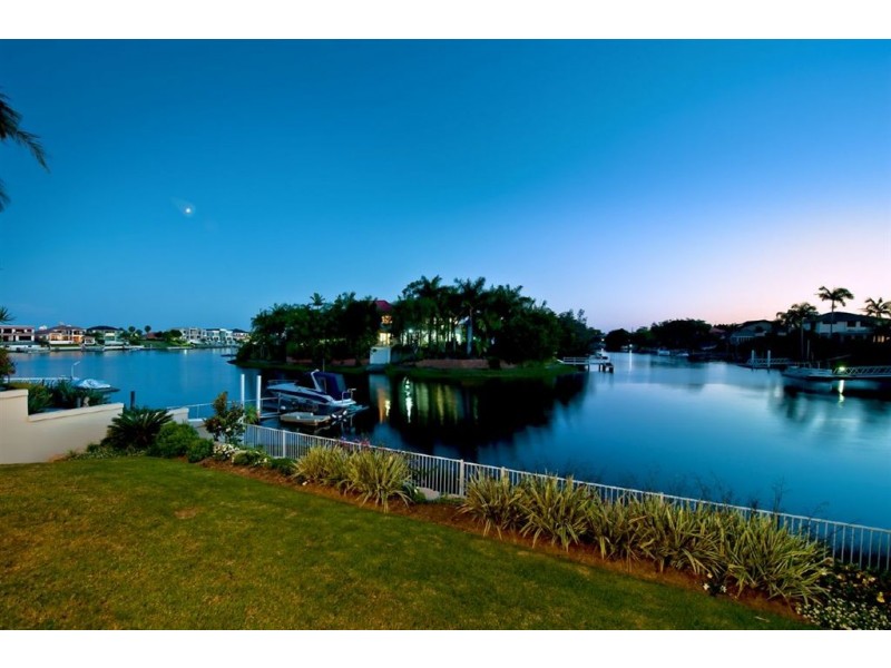 66 Fitzwilliam Street, Carrara QLD 4211