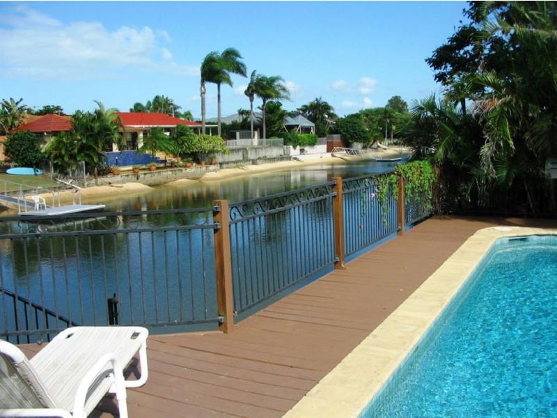2 Cristobel Court, Broadbeach Waters QLD 4218