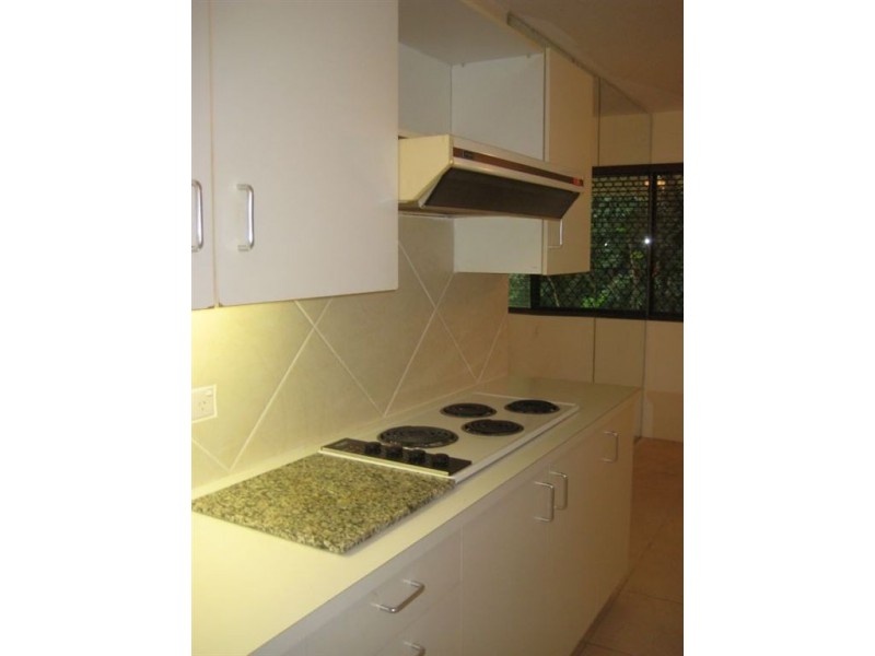 6/20 Rudd Street, Broadbeach Waters QLD 4218