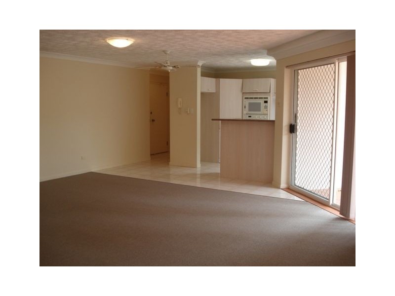 2/24 Peerless Avenue, Mermaid Beach QLD 4218