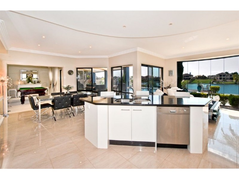 48 Fitzwilliam Street, Carrara QLD 4211