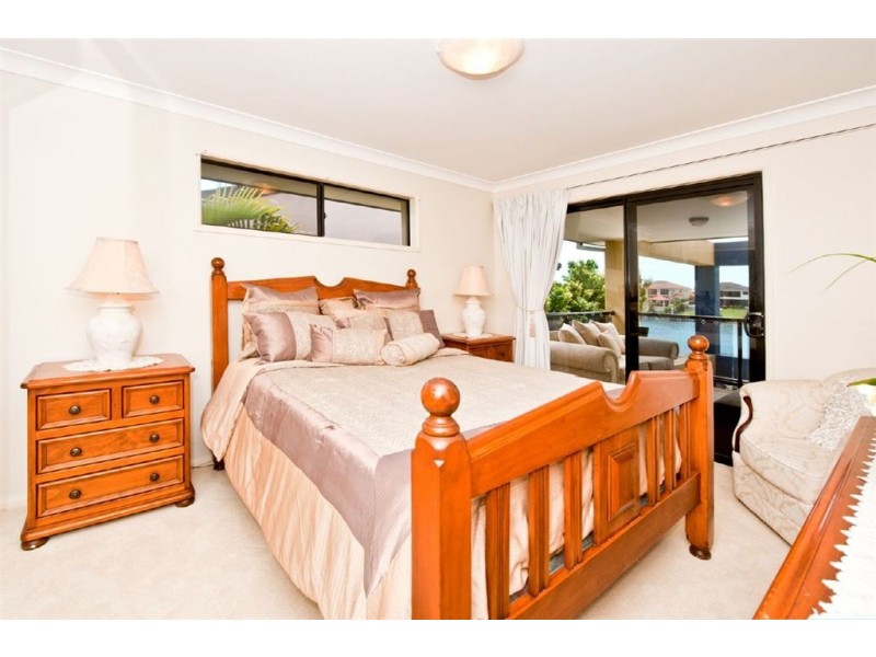 48 Fitzwilliam Street, Carrara QLD 4211