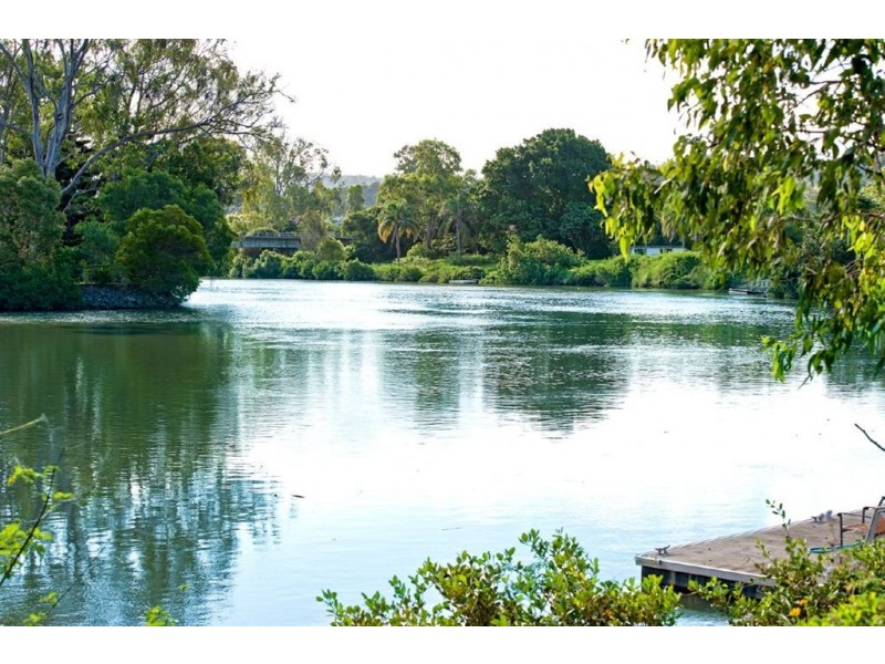 11 Bellara Street, Ashmore QLD 4214