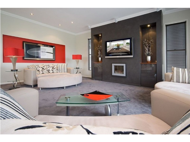 1003 Lakeview Terrace, Benowa QLD 4217