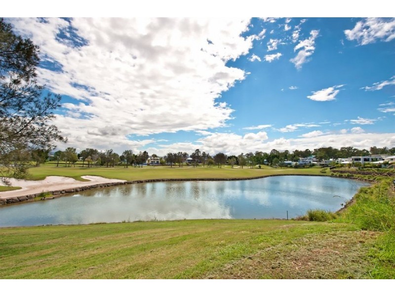 2011 The Boulevard, Benowa QLD 4217