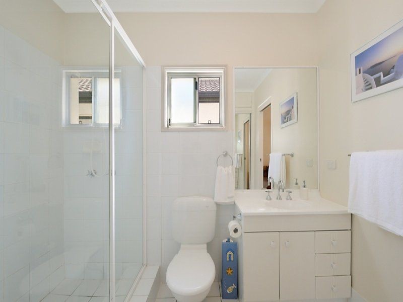 2/19 Venice Street, Mermaid Beach QLD 4218
