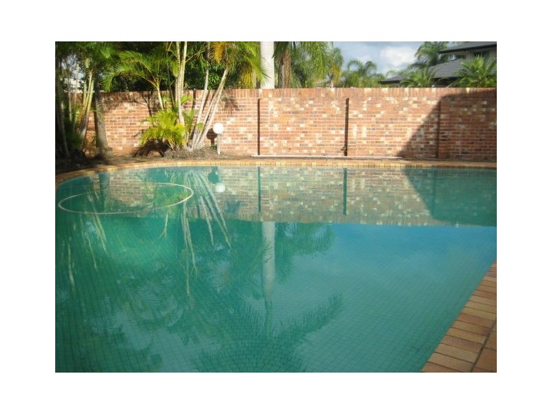 14 Bernadino Court, Mermaid Waters QLD 4218