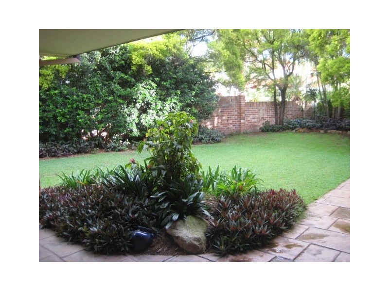 14 Bernadino Court, Mermaid Waters QLD 4218