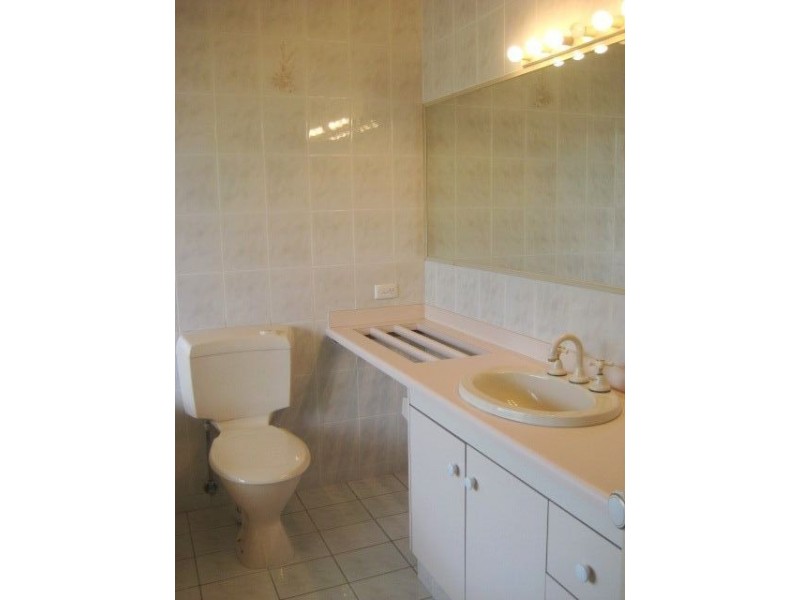 14 Bernadino Court, Mermaid Waters QLD 4218