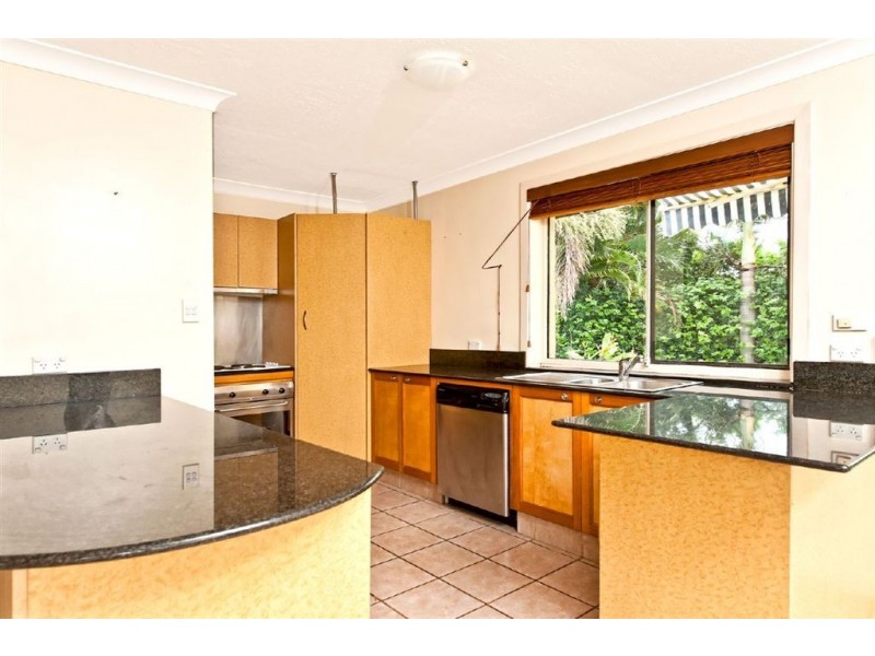 3 Reid Court, Carrara QLD 4211