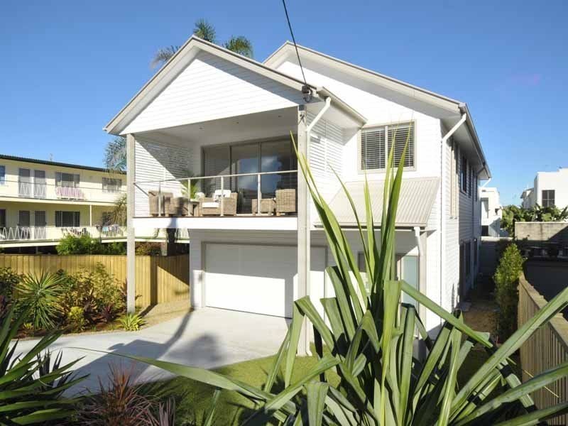 76 Albatross Avenue, Mermaid Beach QLD 4218