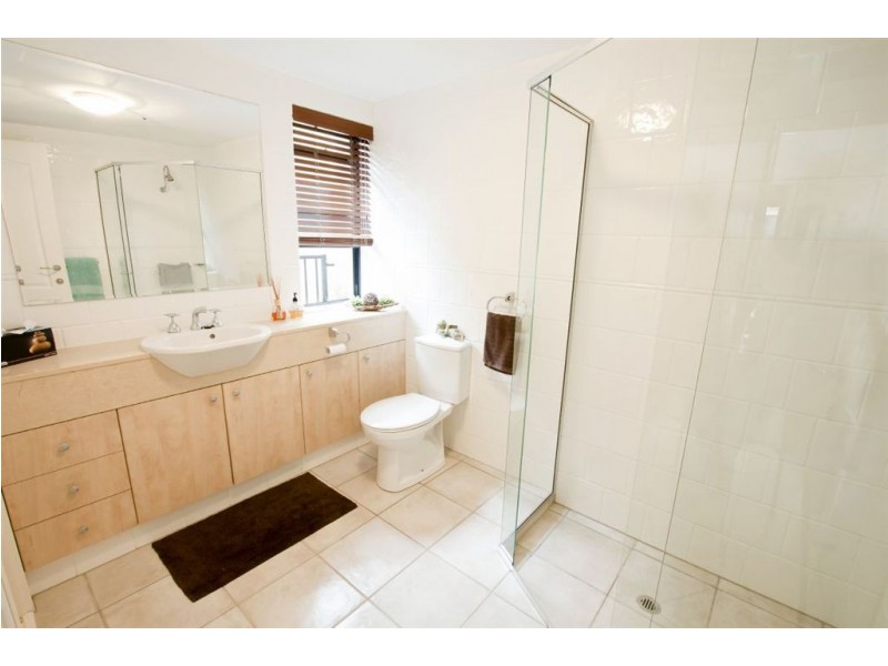 3260 Palladian Drive, Hope Island QLD 4212