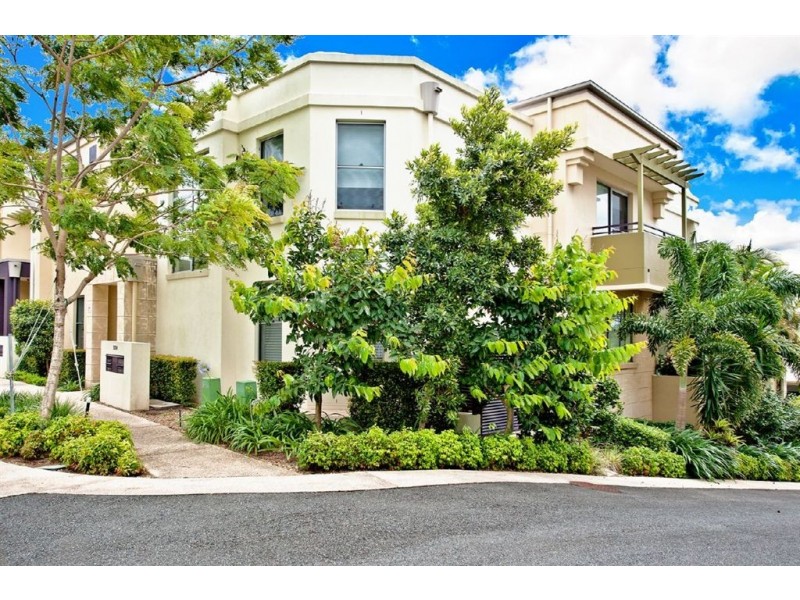 7/3208 Central Place, Carrara QLD 4211