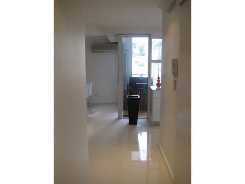 5/16 Venice Street, Mermaid Beach QLD 4218