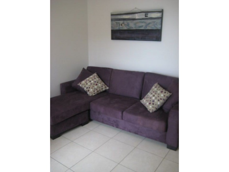 7/107 Hedges Avenue, Mermaid Beach QLD 4218