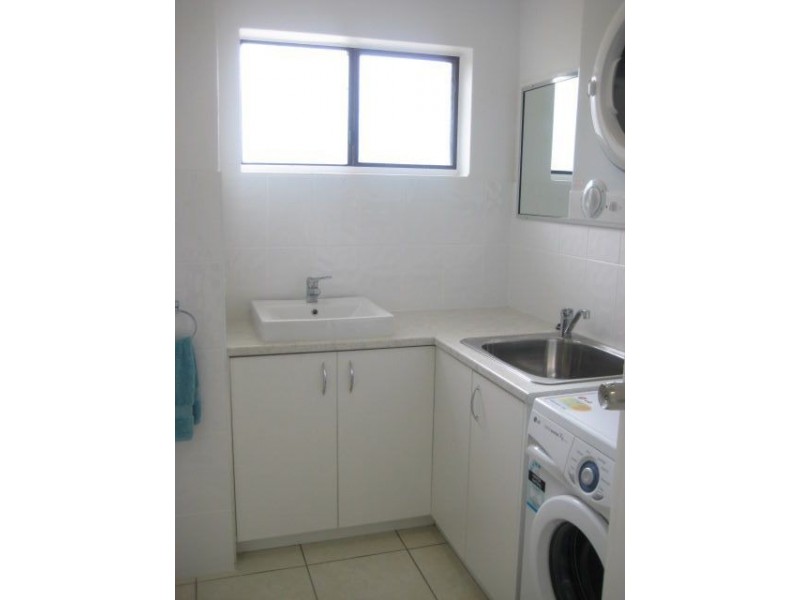 7/107 Hedges Avenue, Mermaid Beach QLD 4218